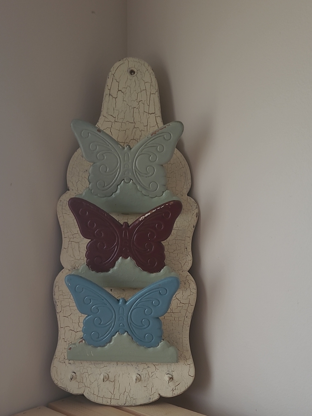 Decorative Distressed Butterfly Wall Hook/Mail Rack in Cream, Blue, and Burgundy